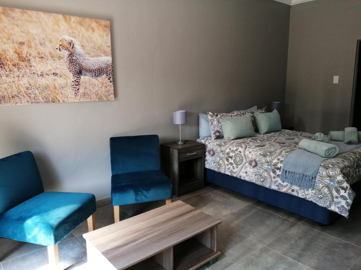 Ikamu'S Lodge Germiston Exterior photo
