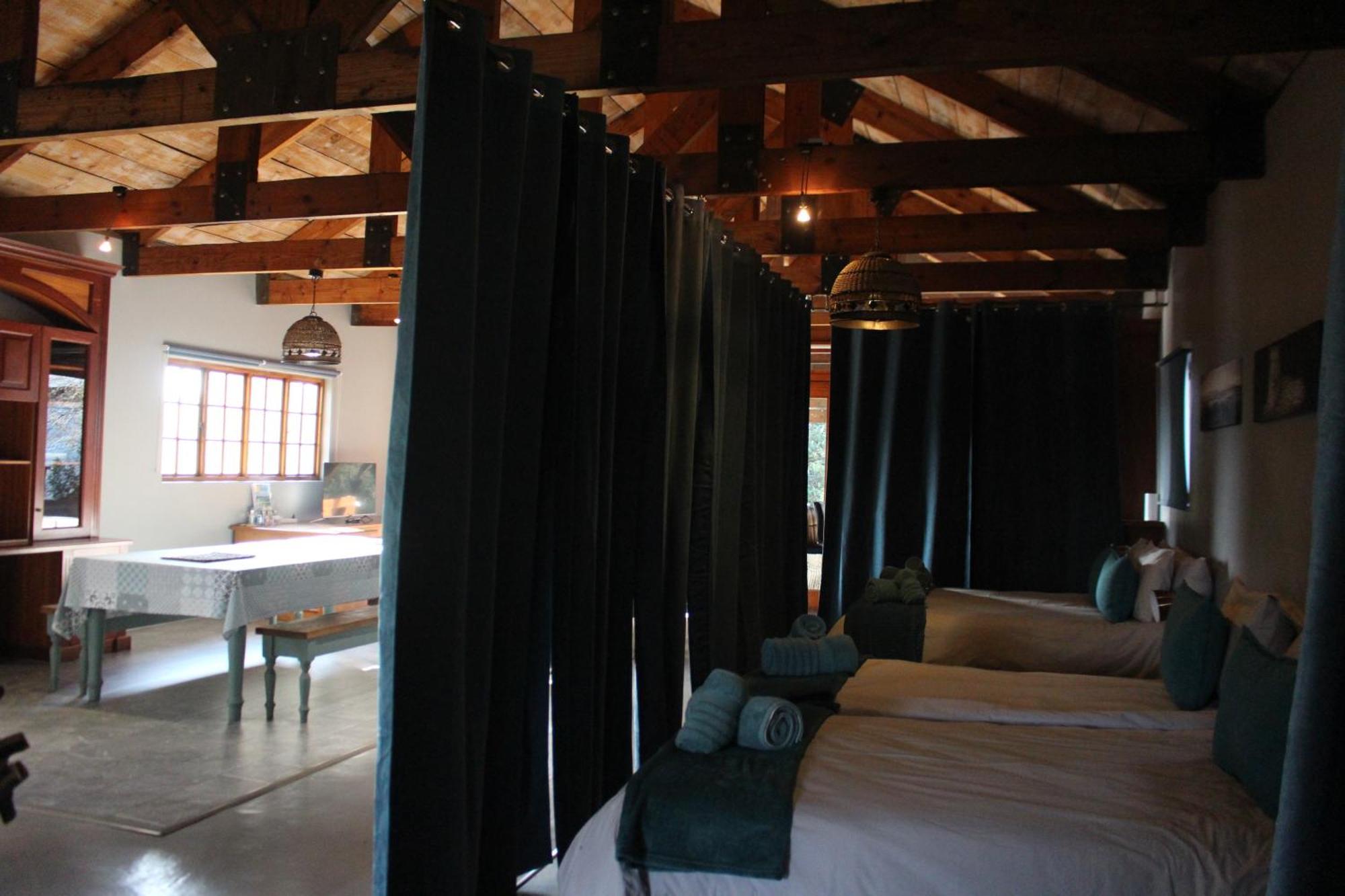 Ikamu'S Lodge Germiston Exterior photo