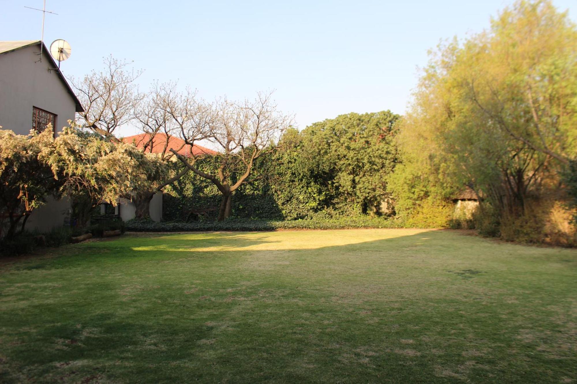 Ikamu'S Lodge Germiston Exterior photo